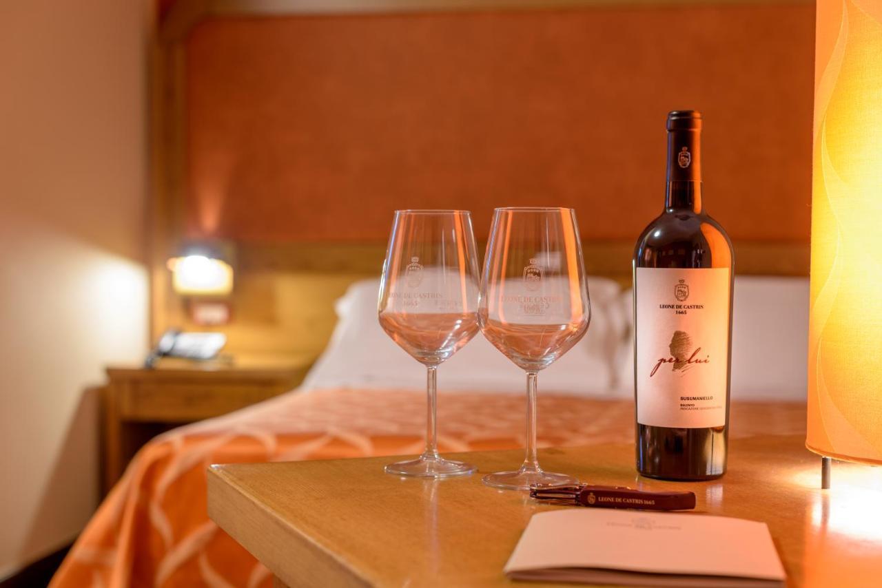 Leone De Castris Wine Hotel 萨利切萨伦蒂诺 外观 照片