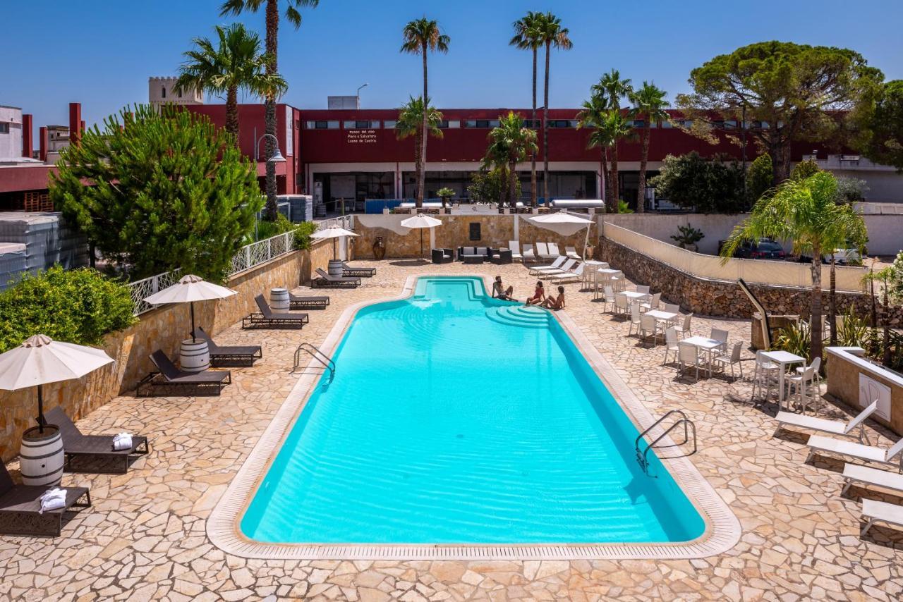 Leone De Castris Wine Hotel 萨利切萨伦蒂诺 外观 照片