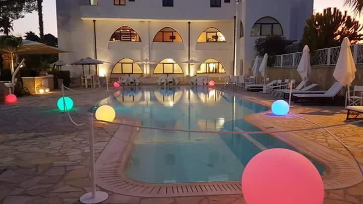 Leone De Castris Wine Hotel 萨利切萨伦蒂诺 外观 照片