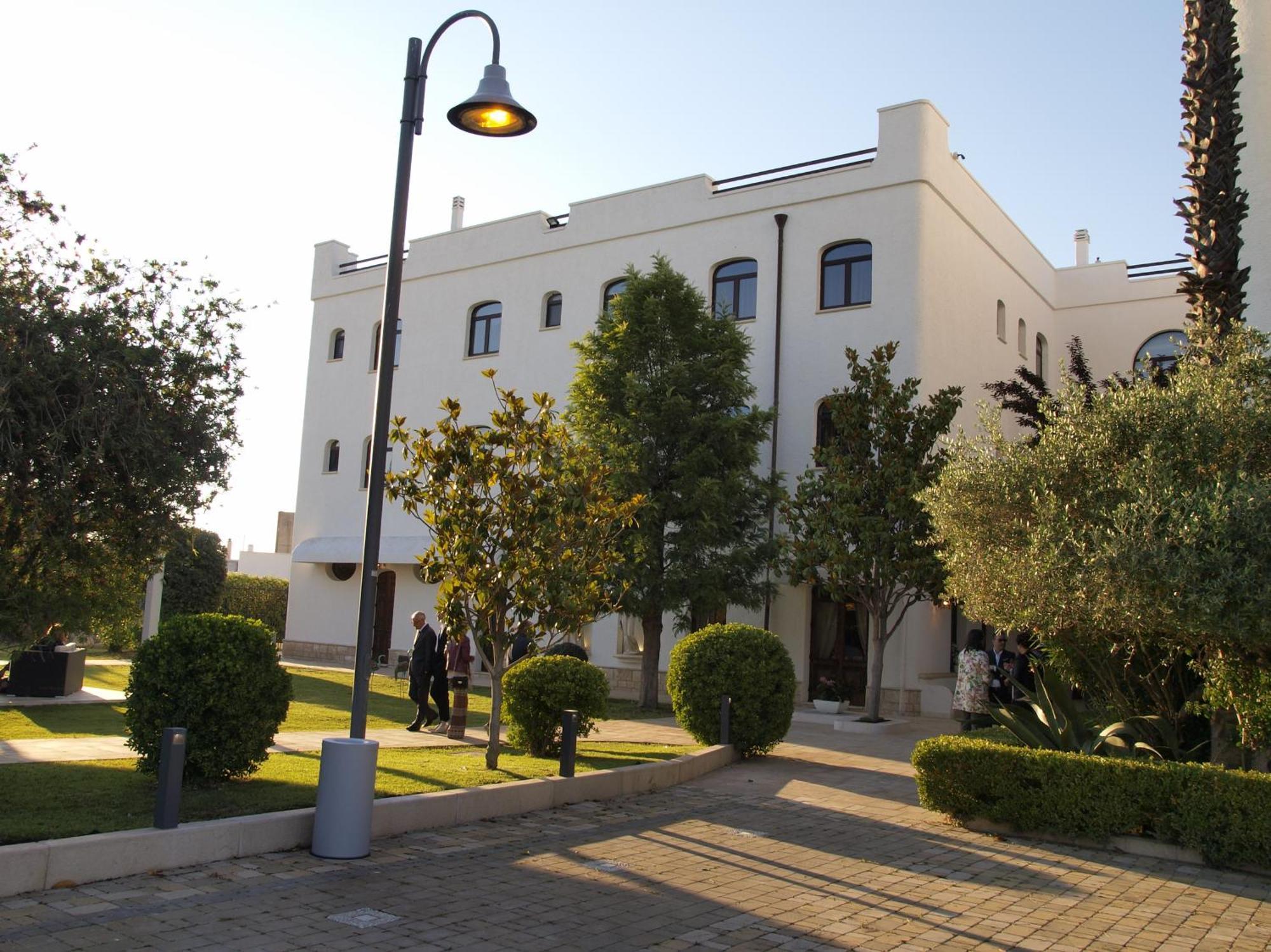 Leone De Castris Wine Hotel 萨利切萨伦蒂诺 外观 照片